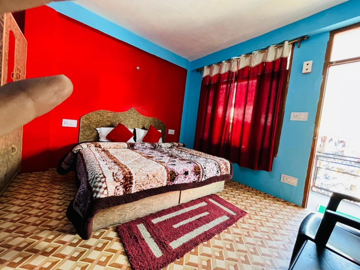 Non Stop Cafe Hostel & Stay Manali  Exterior photo