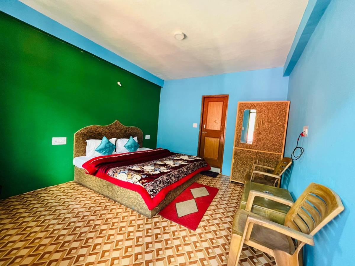 Non Stop Cafe Hostel & Stay Manali  Exterior photo